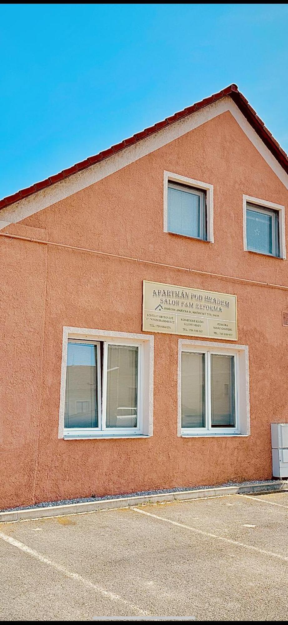 Apartman Pod Hradem Horšovský Týn Extérieur photo